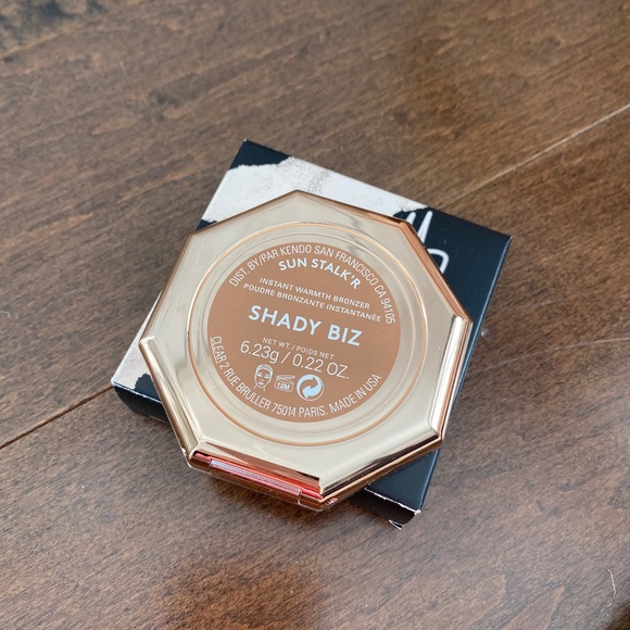 Fenty Beauty Sun Stalk'r Instant Warmth Bronzer - Shady Biz - Picture 4 of 4
